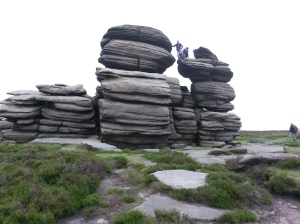 annedegruchy.co.uk image: Gritstone rocks at Derwent Edge